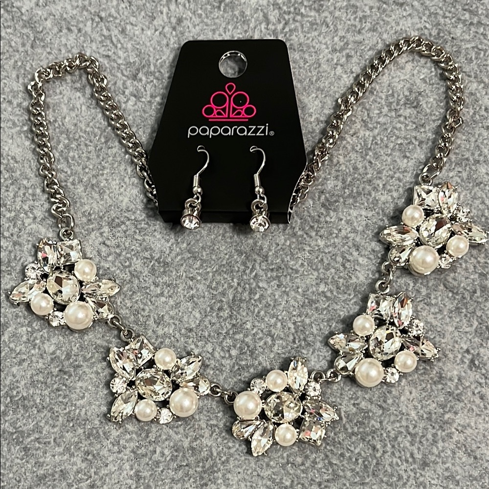 Statement Bling Necklace Earring Set Costume Jewelry Silvertone Pearl Gems Hoco